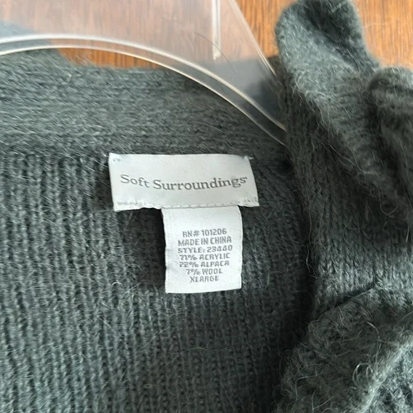 Soft surroundings X-Large green sweater - Picture 2 of 16